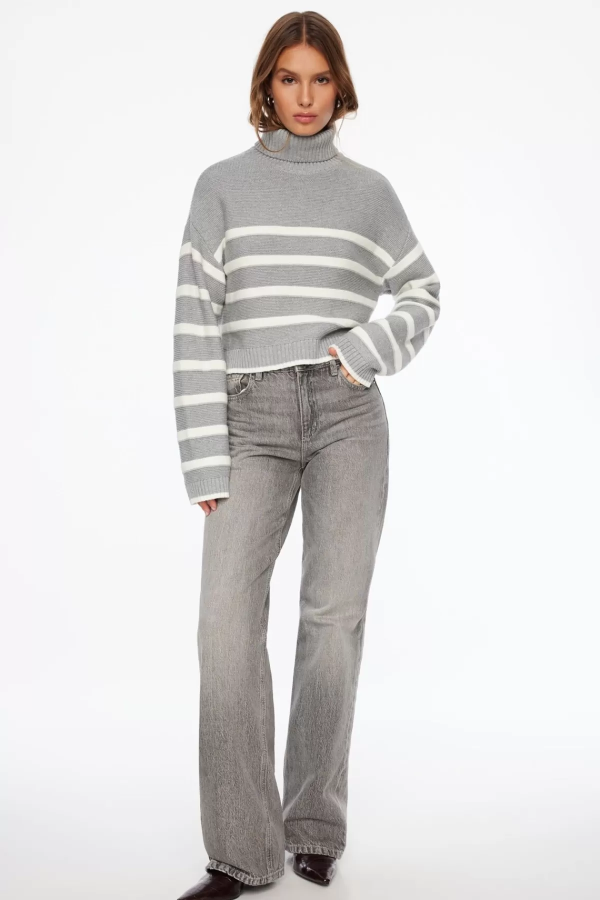 Dynamite Crop Turtleneck Sweater Gray Discount