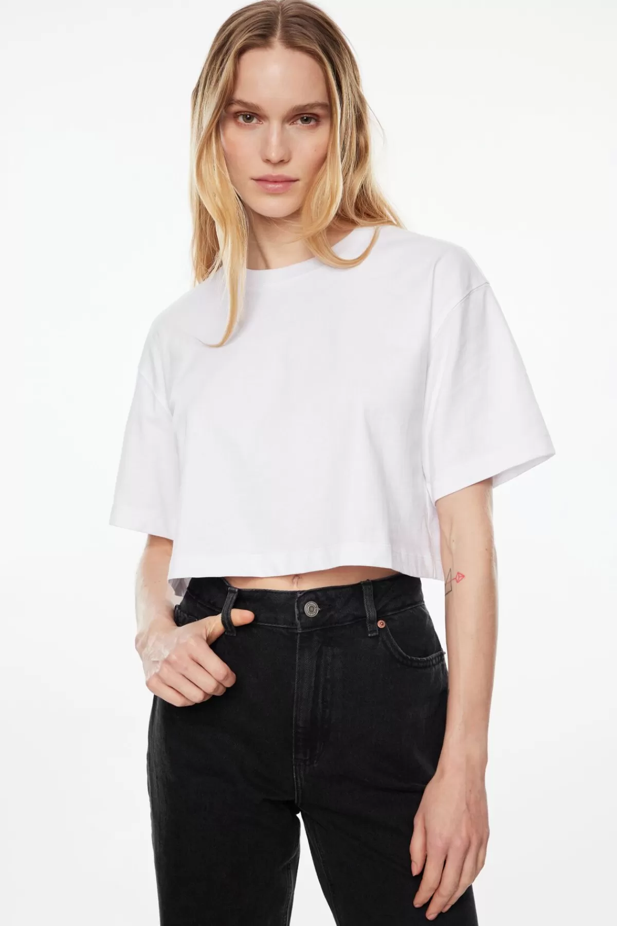 Dynamite Juno Cropped Boxy Tee White Shop