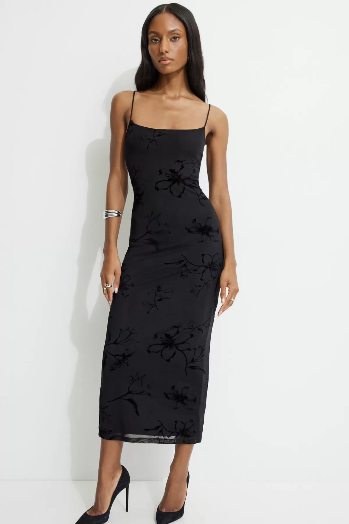 Dynamite Victoria Scoop Maxi Dress Black Discount